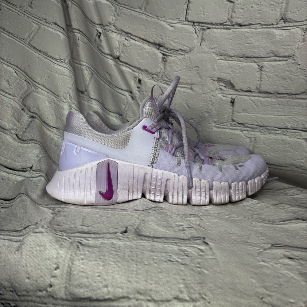 Nike Free Metcon 5‎ Womens Size 7.5 Lilac Vivid Purple Training Shoes DV3950-502